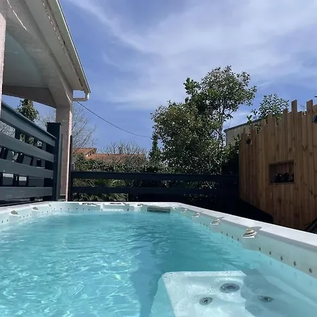 Avec Piscine Entierement Renovee A 5min De La De Pinia Ghisonaccia