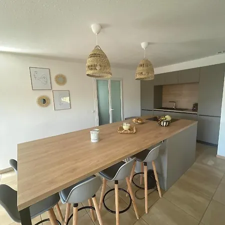 Avec Piscine Entièrement Rénovée à 5min De La De Pinia