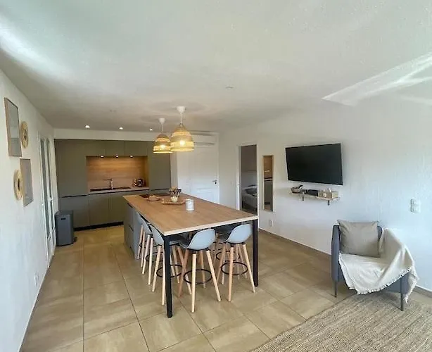 Avec Piscine Entierement Renovee A 5min De La De Pinia